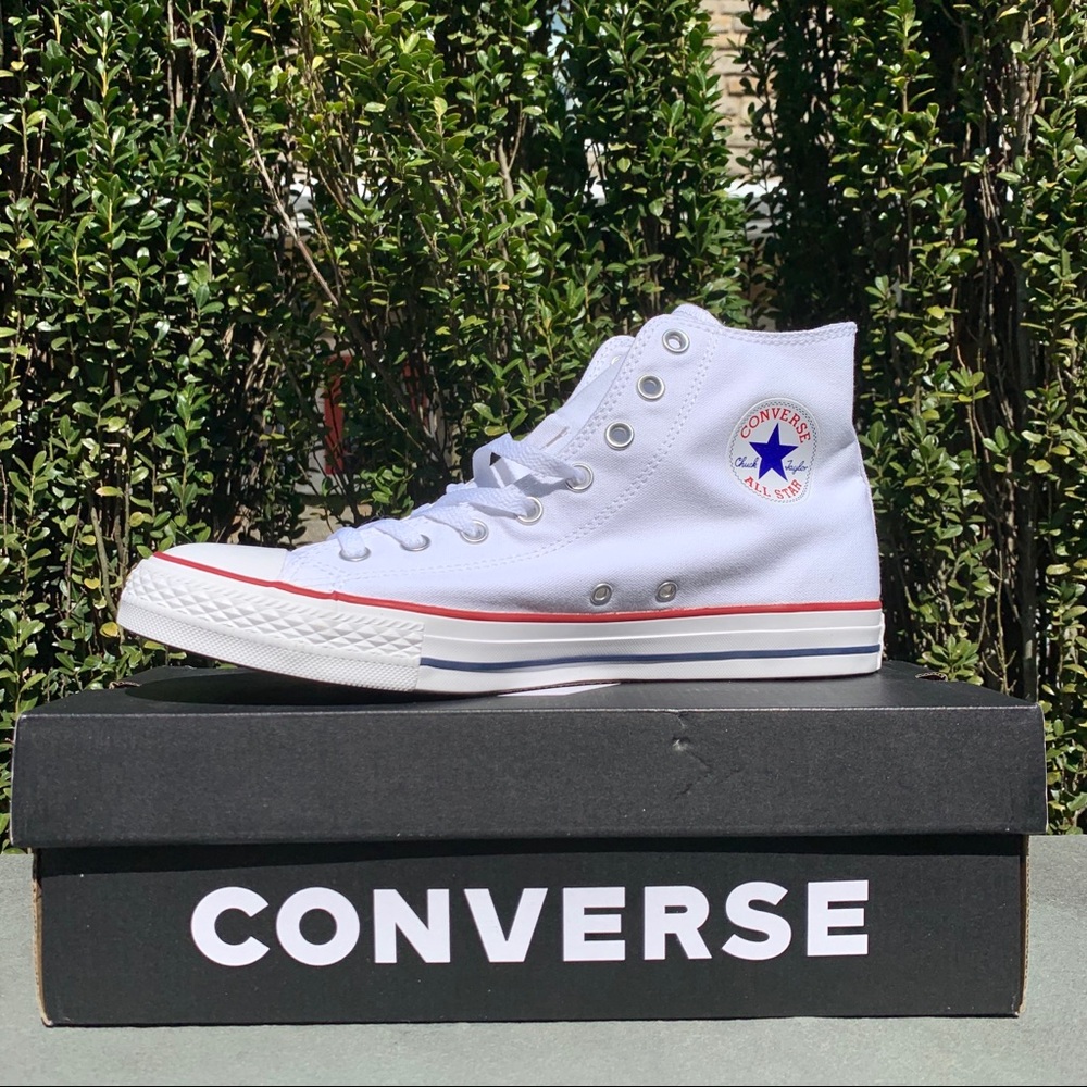 NWB Pristine Chuck Taylor All Star